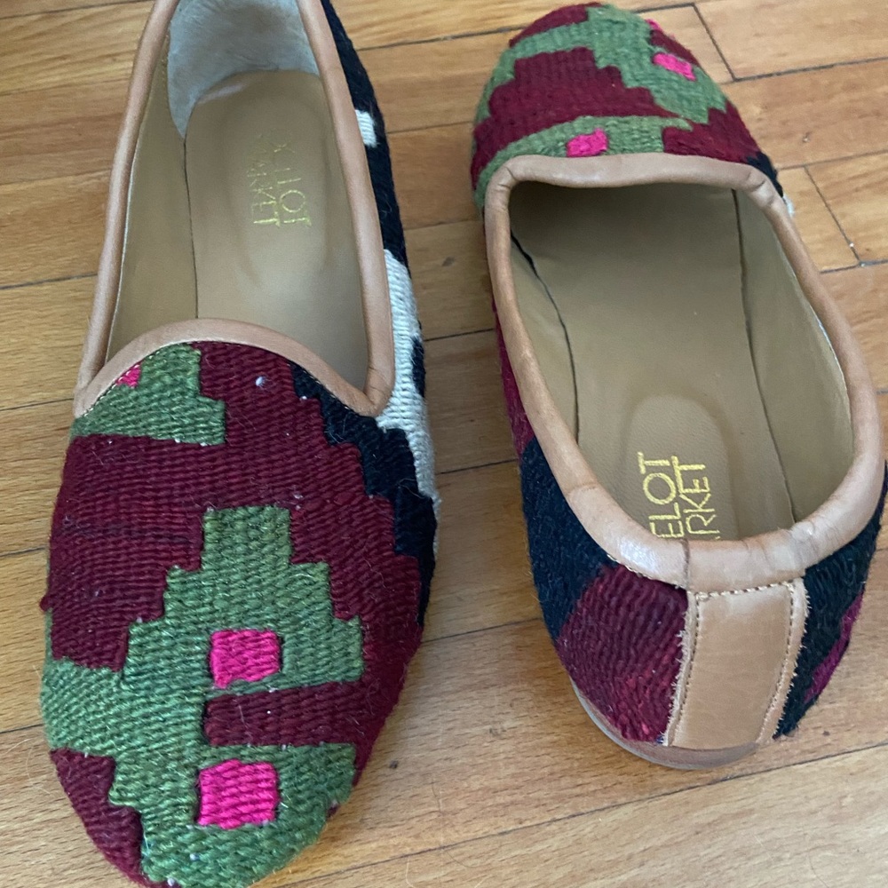 Ocelot market shoes